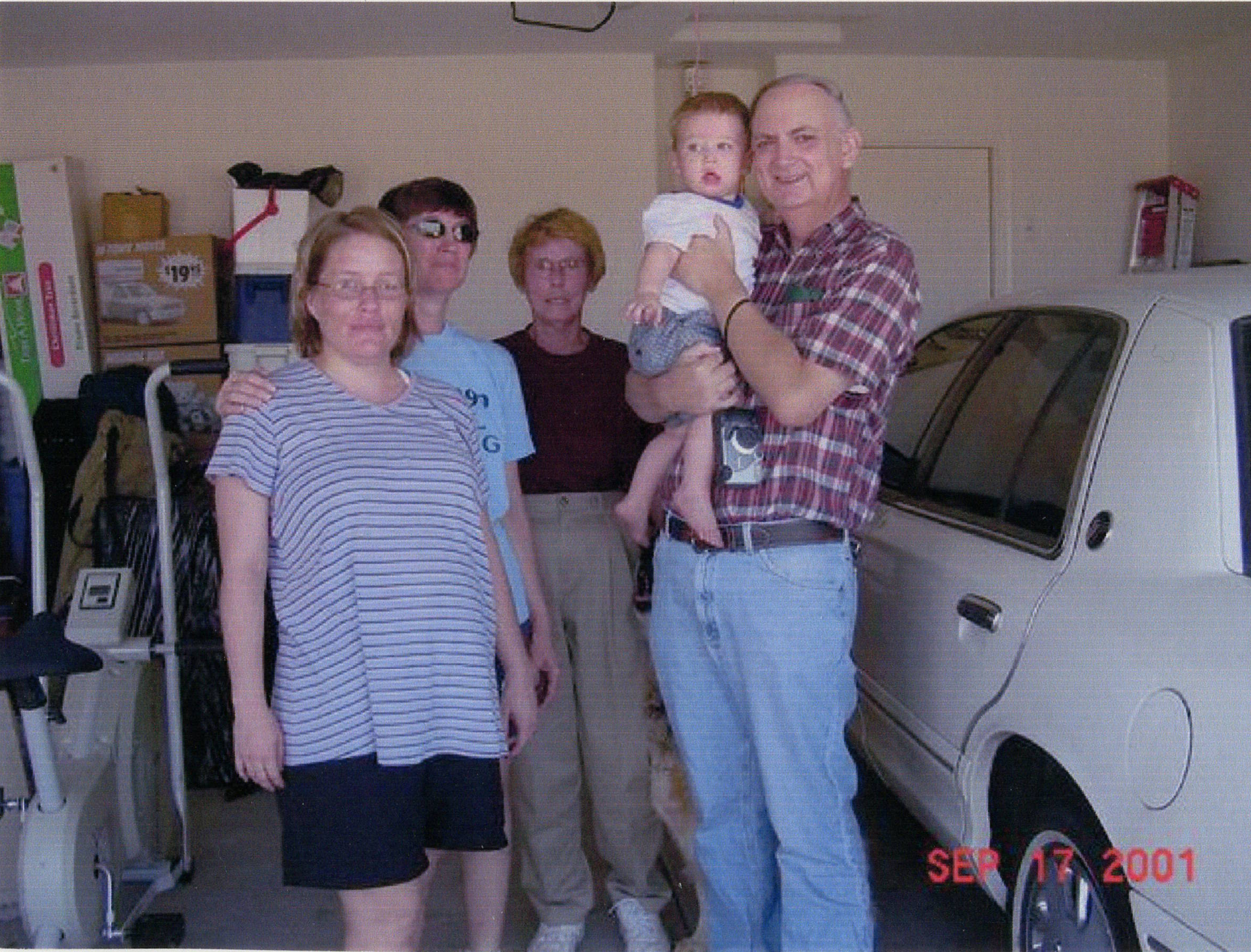 Kim, Faye, Bette, Paul Isaiah and Paul Bennett Brown (September 17, 2001)