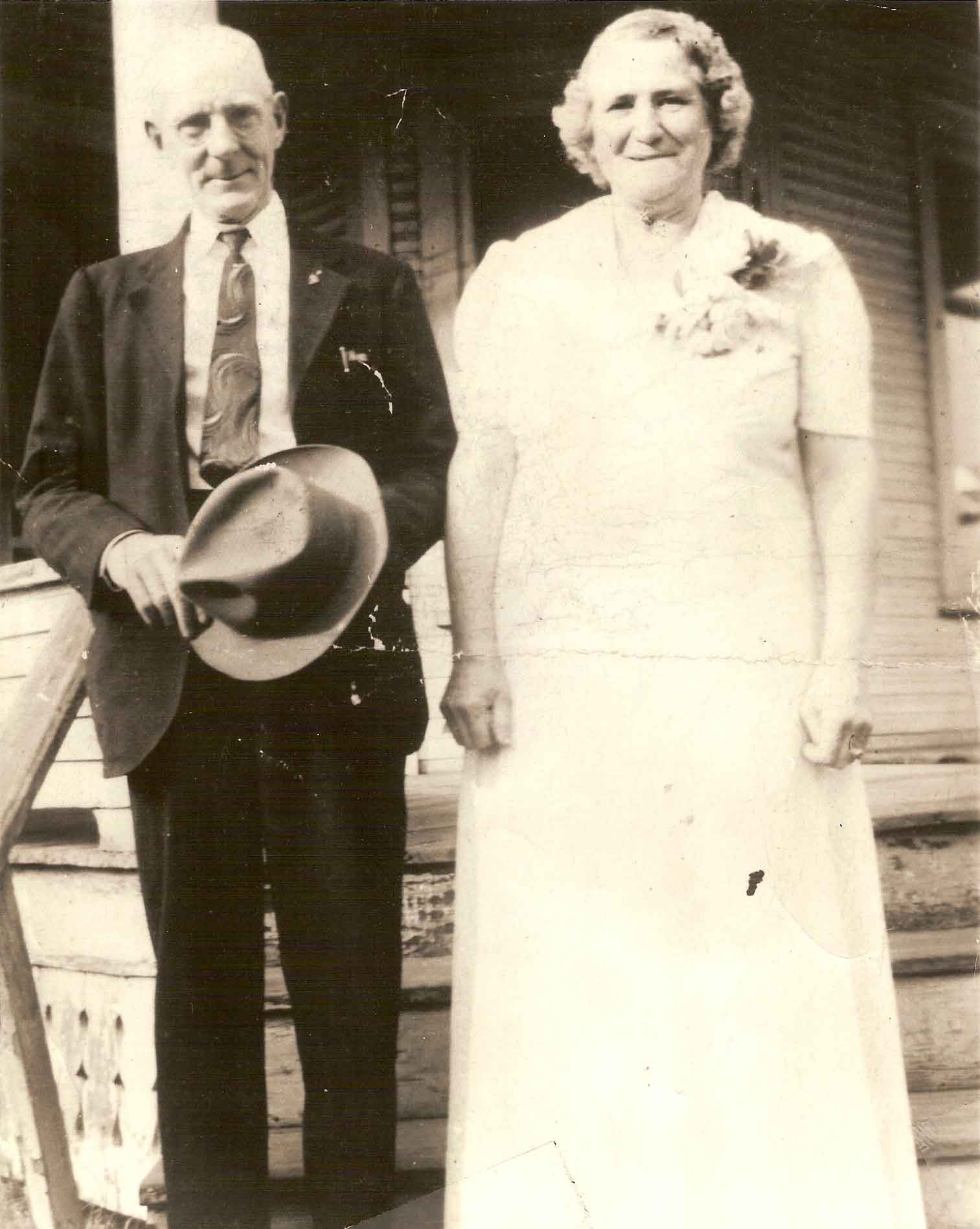 Thomas James Campbell Kinsey and Emma Cleo Hiner Kinsey - Circa Early 1940's